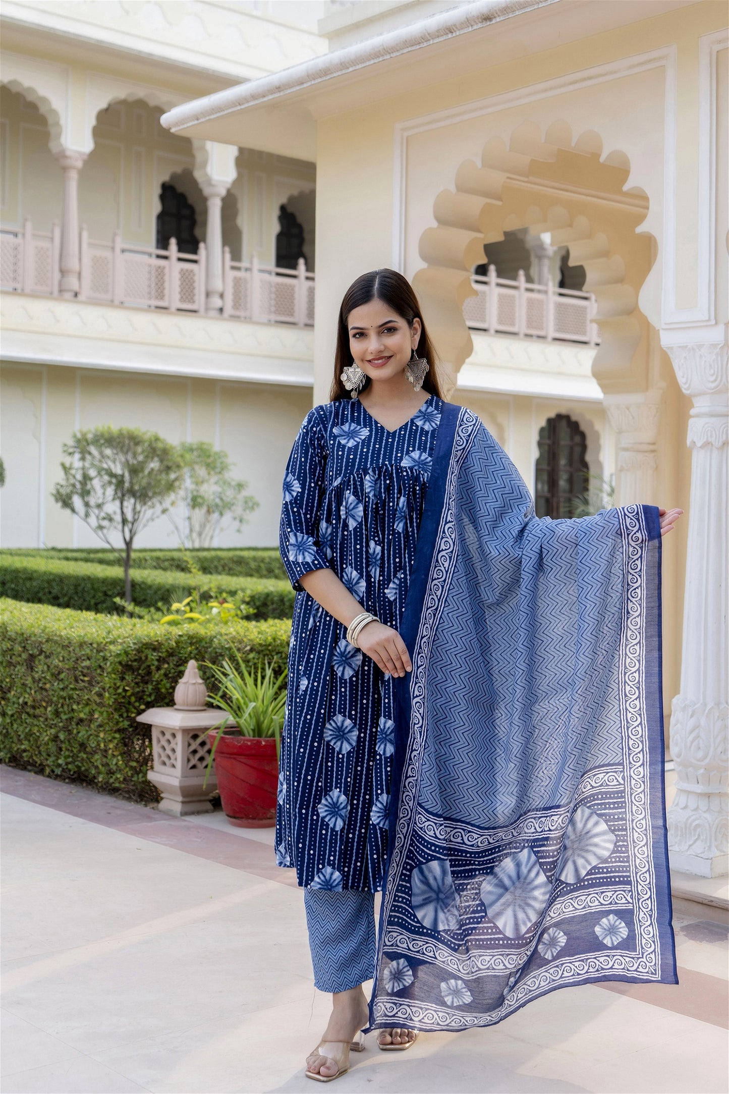 Women Blue Indigo Kurta and Pant Set With Dupatta